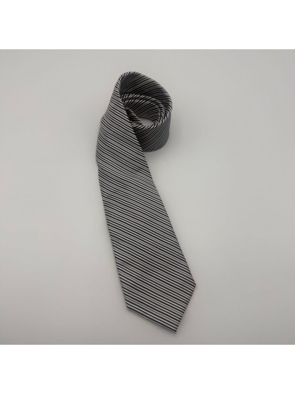 Club Room Men’s Blue White Diagonal Stripe Necktie Classic Business Tie